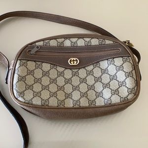 AUTHENTIC GUCCI CROSSBODY BAG